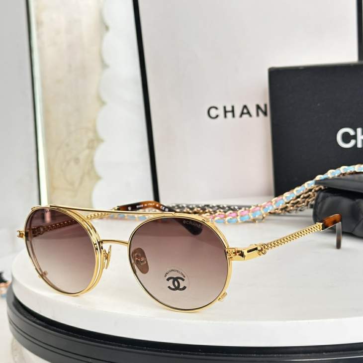 Picture of Chanel Sunglasses _SKUfw76772154fw